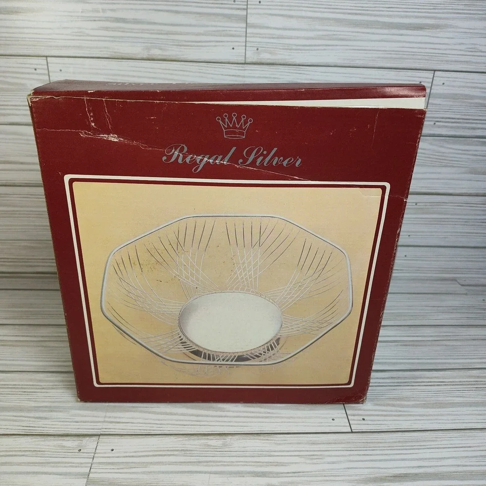Vintage‎ MCM Silver Plated Bread Fruit Basket Beautiful Silver Plated Wire